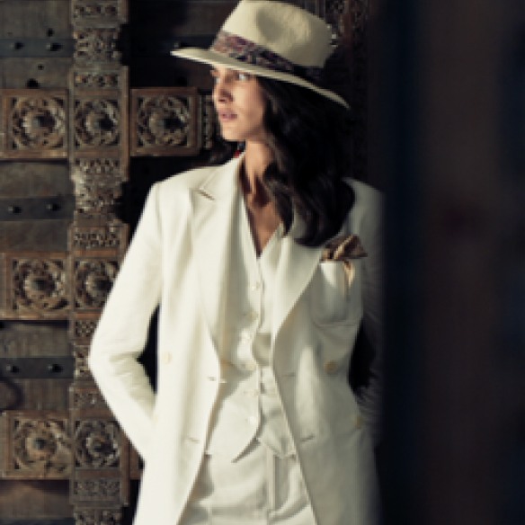 Easy elegance from Lauren Resort 2014  Ralph lauren womens clothing,  Fashion, Top design fashion